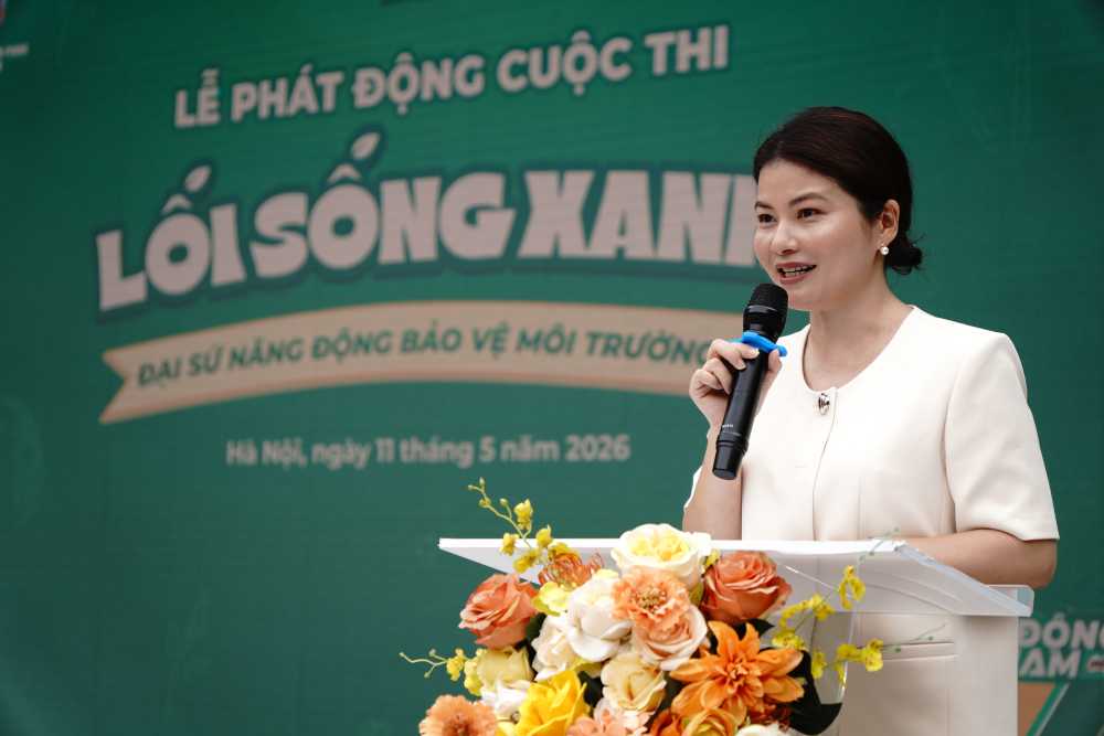 Bà Lê Thị Hoài Thương, đại diện Công ty TNHH Nestlé Việt Nam bày tỏ những giá trị và thói quen tốt được hình thành từ khi còn đi học sẽ theo các em suốt hành trình trưởng thành.
