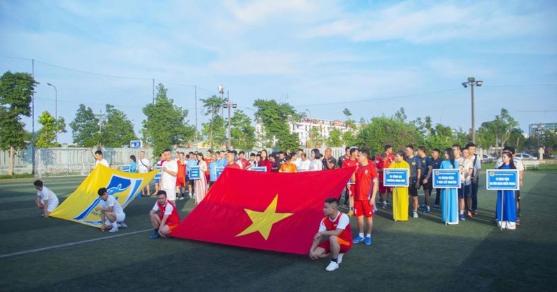 Vĩnh Phúc: Giải bóng đá nam công nhân, lao động hấp dẫn