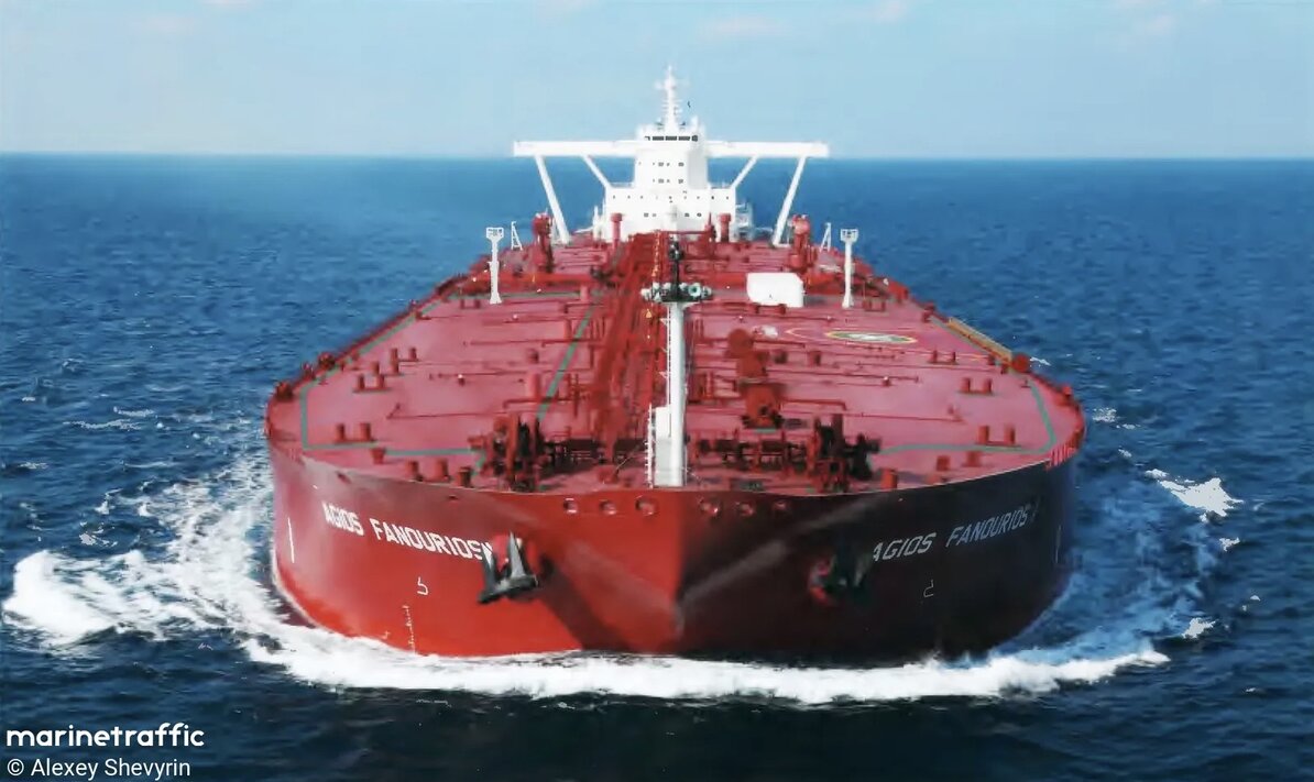 Super oil tanker Agios Fanourios I, 1 of 3 super ships that successfully left Hormuz last week. Photo: Marine Traffic
