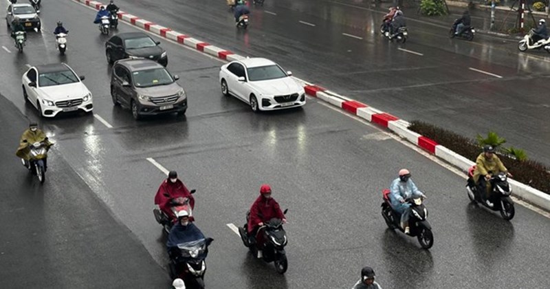 Cảnh báo dông sét chiều tối nay cho nhiều tỉnh thành, mưa lớn cục bộ