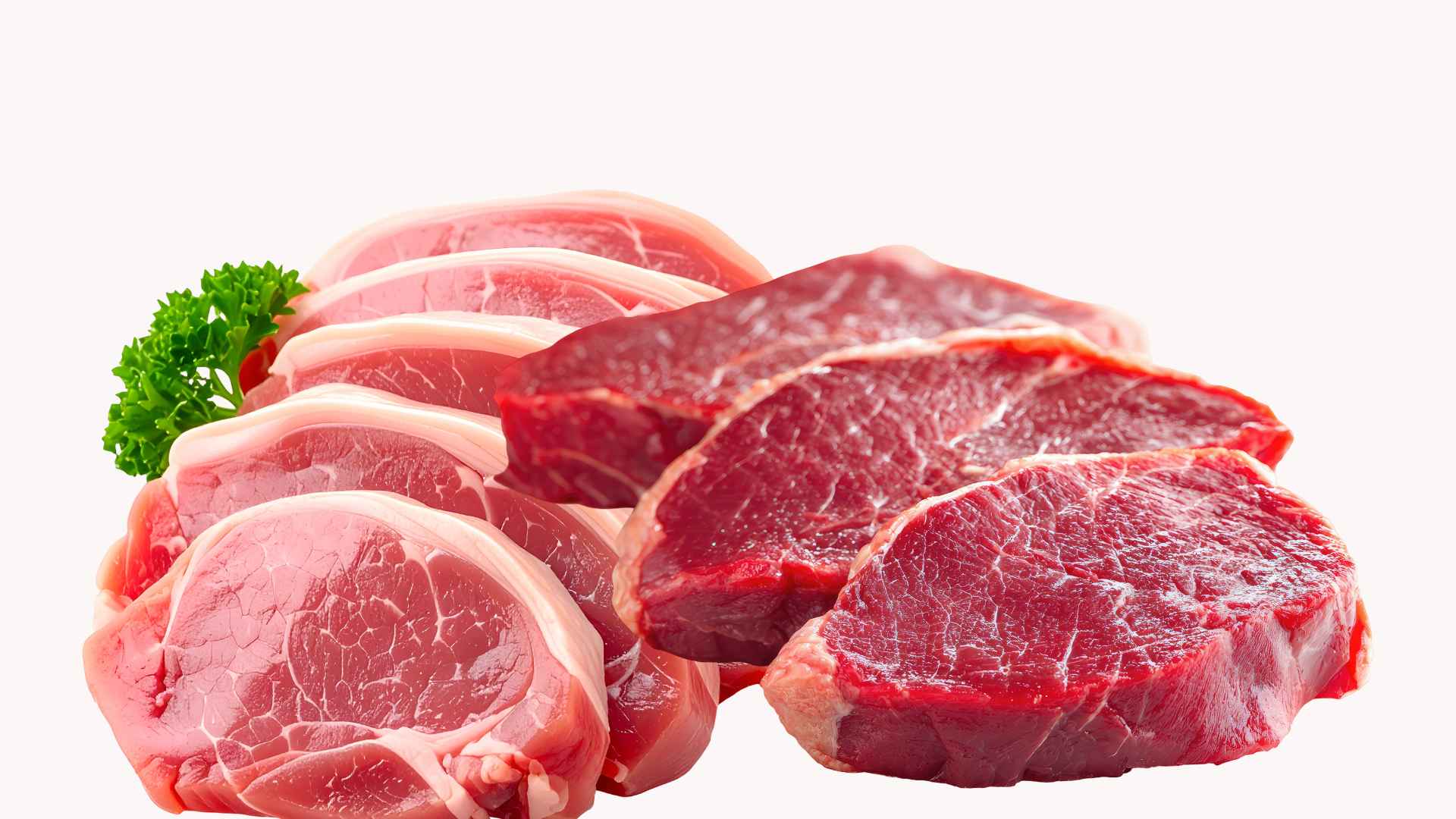 Many people wash meat incorrectly, unintentionally causing bacteria to spread throughout the kitchen. Graphic photo: Hoang Loc.