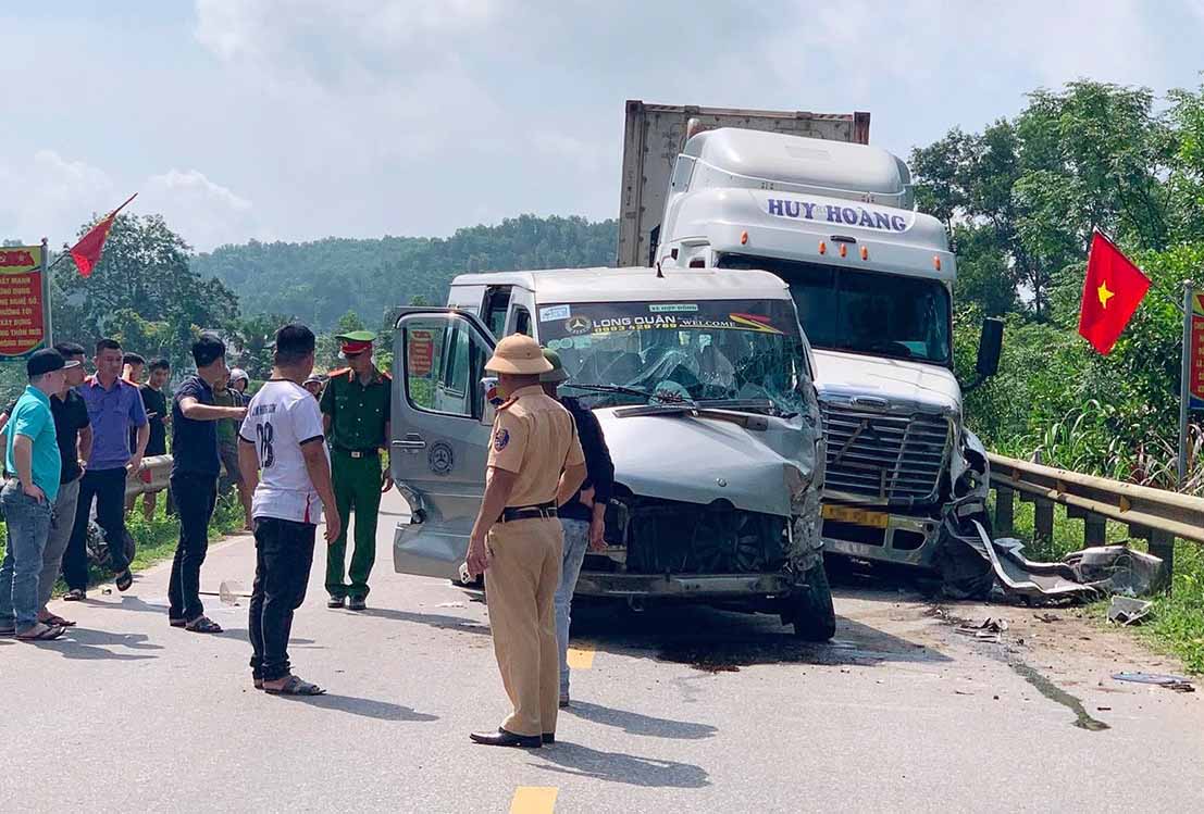 Scene of the chain collision that injured one person. Photo: Duc Tuan