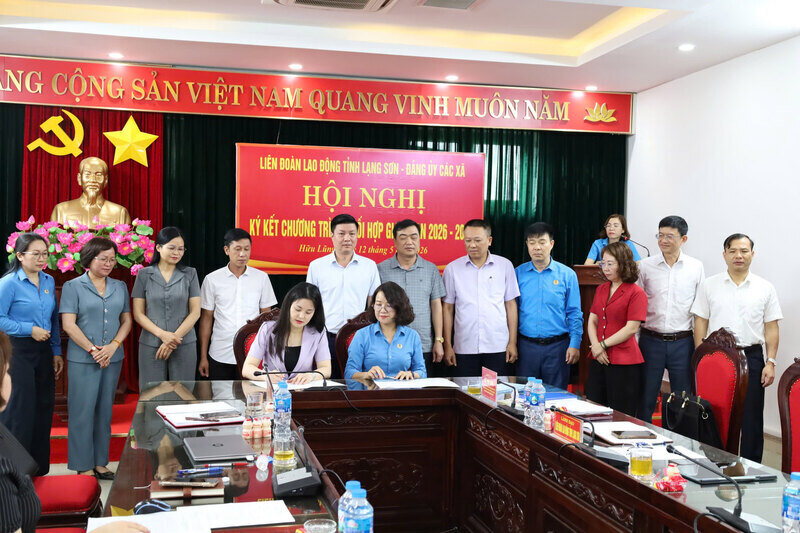 Sự gắn kết giữa công đoàn và chính quyền dịa phương nhằm tháo gỡ những “điểm nghẽn” trong công tác phát triển đoàn viên tại khối doanh nghiệp ngoài nhà nước. Ảnh: Khánh Linh
