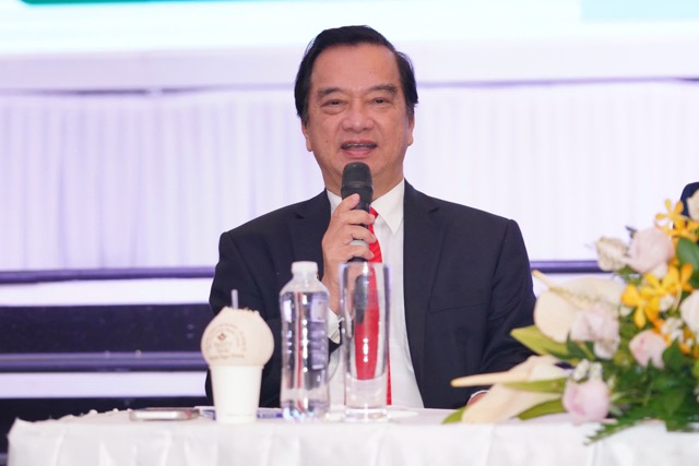 PGS-TS-BS Nguyễn Thanh Vân - Chủ tịch Hội phẫu thuật tạo hình thẩm mỹ TPHCM. Ảnh: Nguyễn Ly 