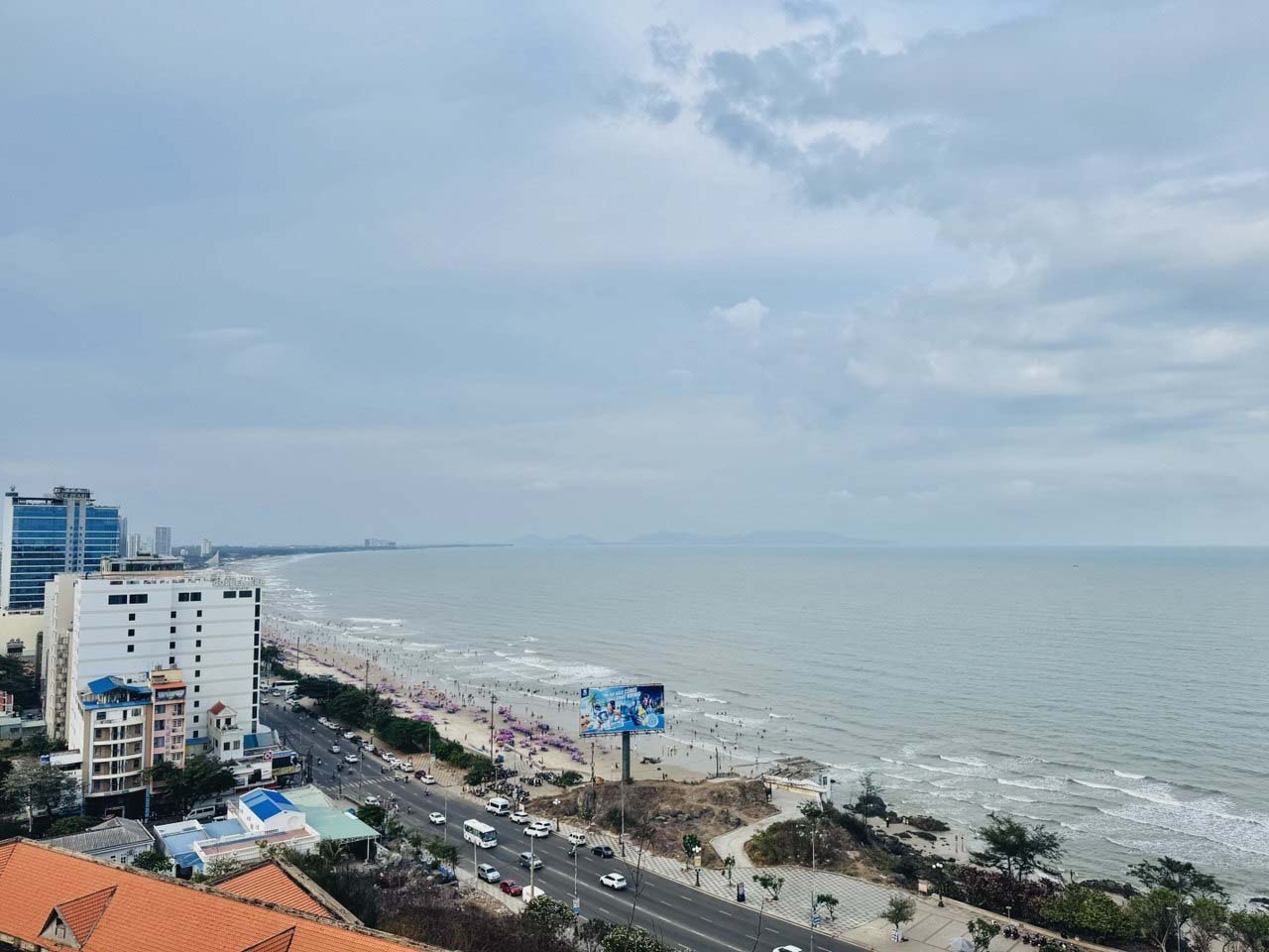 Cung đường Thùy Vân bãi Sau Vũng Tàu.