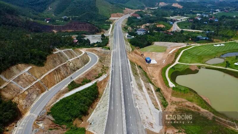 Progreso del proyecto de carretera de conexión regional Thái Nguyên - Bắc Ninh - Phú Thọ. Foto: Việt Bắc