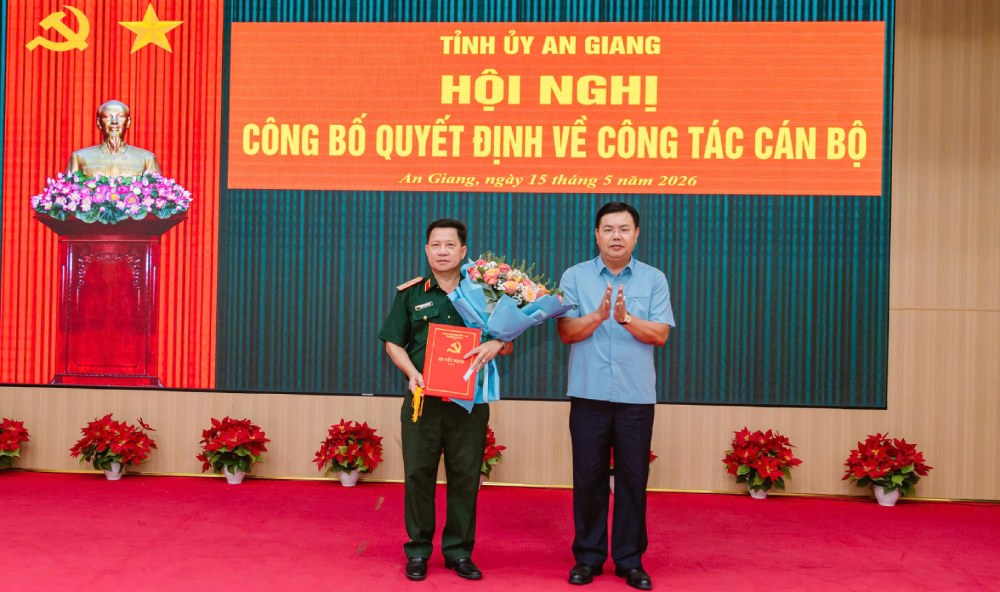 Thiếu tướng Nguyễn Văn Hùng - Chỉ huy trưởng Bộ CHQS tỉnh Cà Mau được điều động giữ chức Chỉ huy trưởng Bộ CHQS tỉnh An Giang. Ảnh: Phương Vũ 