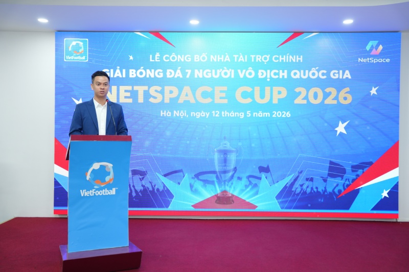 Ông Phạm Ngọc Tuấn - Tổng Giám đốc VietFootball phát biểu tại buổi lễ. Ảnh: VFB