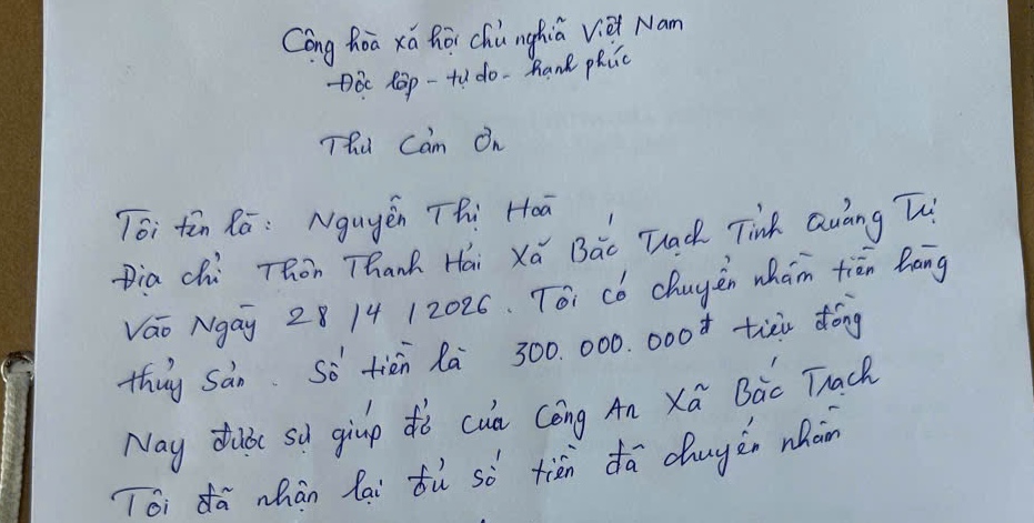 After receiving the mistakenly transferred money back, Ms. Hoa wrote a thank-you letter to the Bac Trach Commune Police. Photo: Bac Trach Commune Police