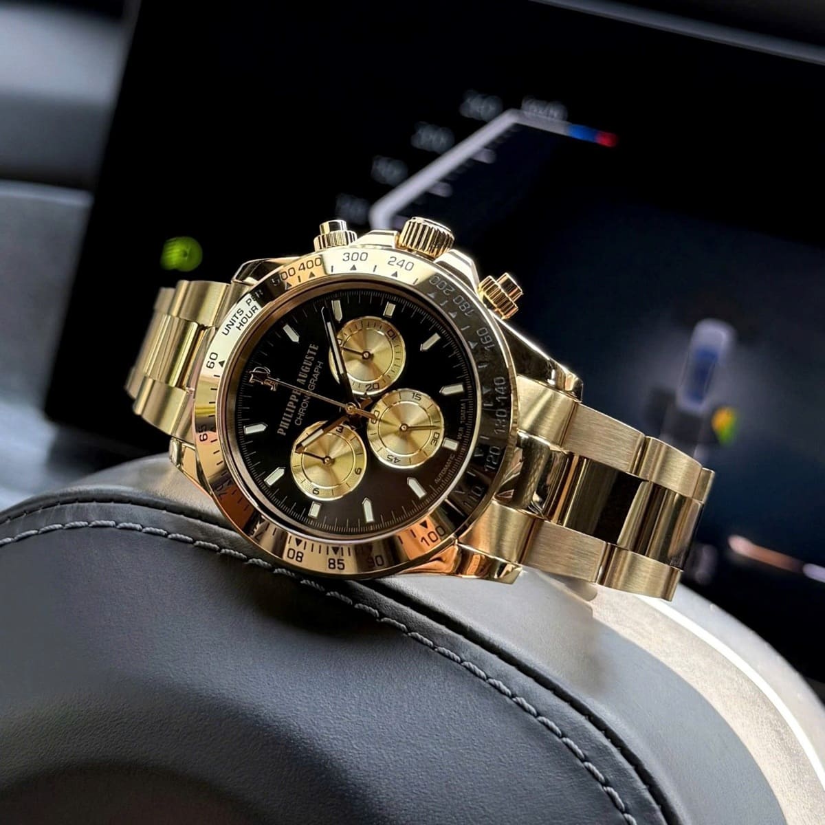Đồng hồ Philippe Auguste PA5668G-BK - Tỏa sáng trong mọi ánh nhìn với thiết kế vàng gold đầy quyền lực. Ảnh: Đăng Quang Watch