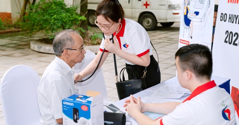 Dùng thuốc vẫn không hạ huyết áp, bác sĩ chỉ ra nguyên nhân