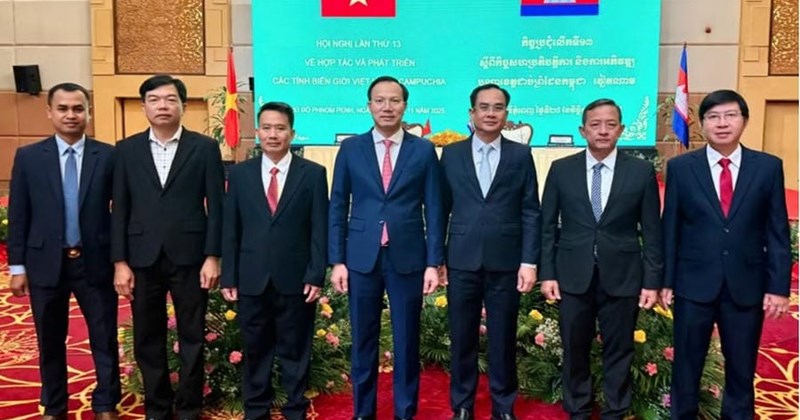 Việt Nam tăng cường quan hệ hữu nghị với láng giềng