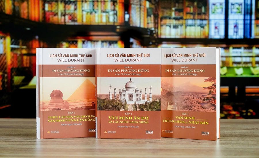 The book series "History of World Civilization" includes 45 volumes (11 parts). Photo: Minh Vu