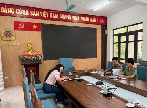 Nữ sinh ở Hà Nội bị phạt vì đăng tải thông tin sai sự thật trên mạng xã hội. Ảnh: CAHN
