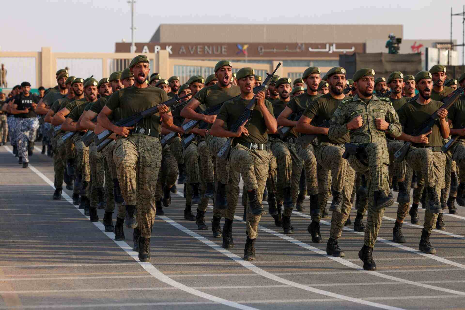 Saudi Arabian armed forces at the 93rd National Day celebration in Riyadh. Some sources revealed that the Middle East conflict has drawn Saudi Arabia into a direct military confrontation with Iran. Photo: AFP