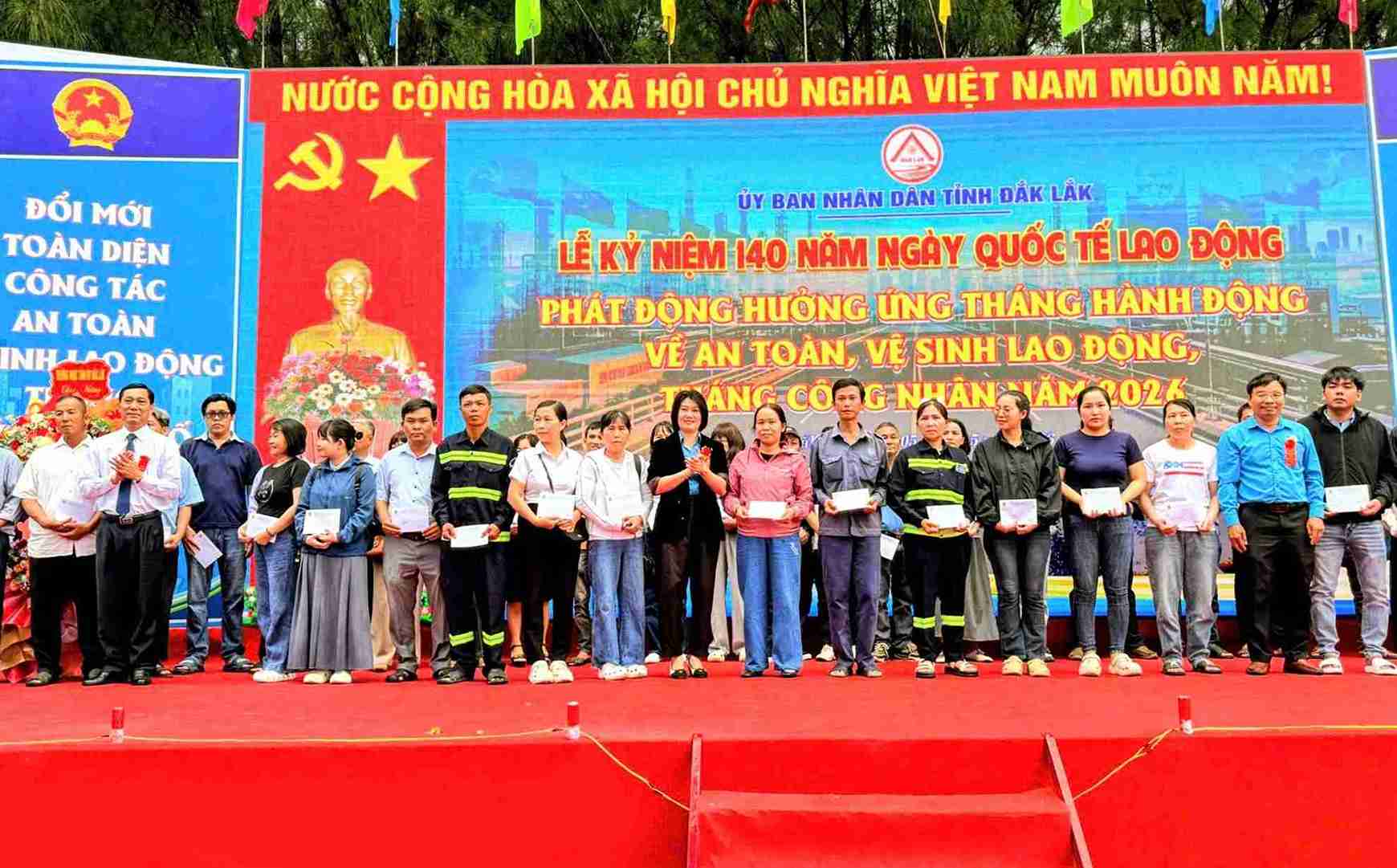 In recent years, trade union levels in Dak Lak province have always prioritized resources to care for union members and workers. Photo: Long Du