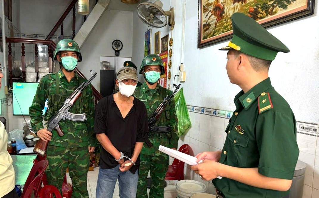 Cơ quan chức năng vừa triệt phá chuyên án ma túy, bắt giữ 4 đối tượng. Ảnh: Bộ đội Biên phòng Khánh Hòa 