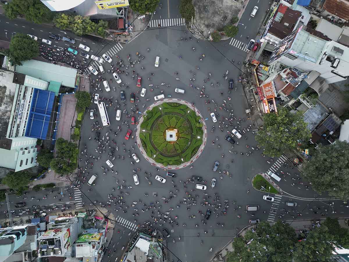 Ho Chi Minh City plans to build a steel overpass in the direction of Vo Thi Sau street to 3/2 street at Nga 6 Cong Truong Dan Chu intersection. Photo: Anh Tu