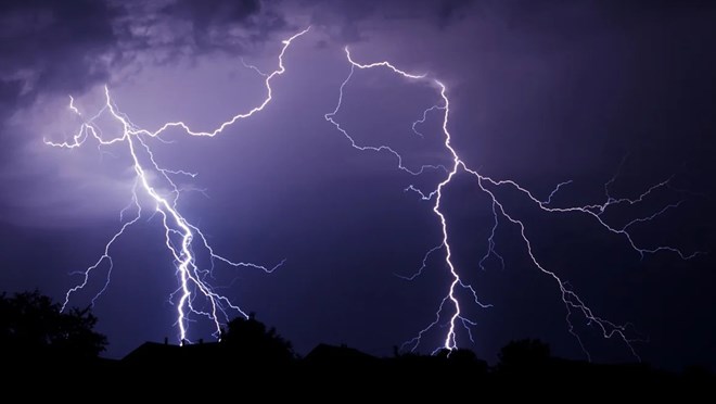 Lightning strikes kill a woman. Photo: CNN Travel