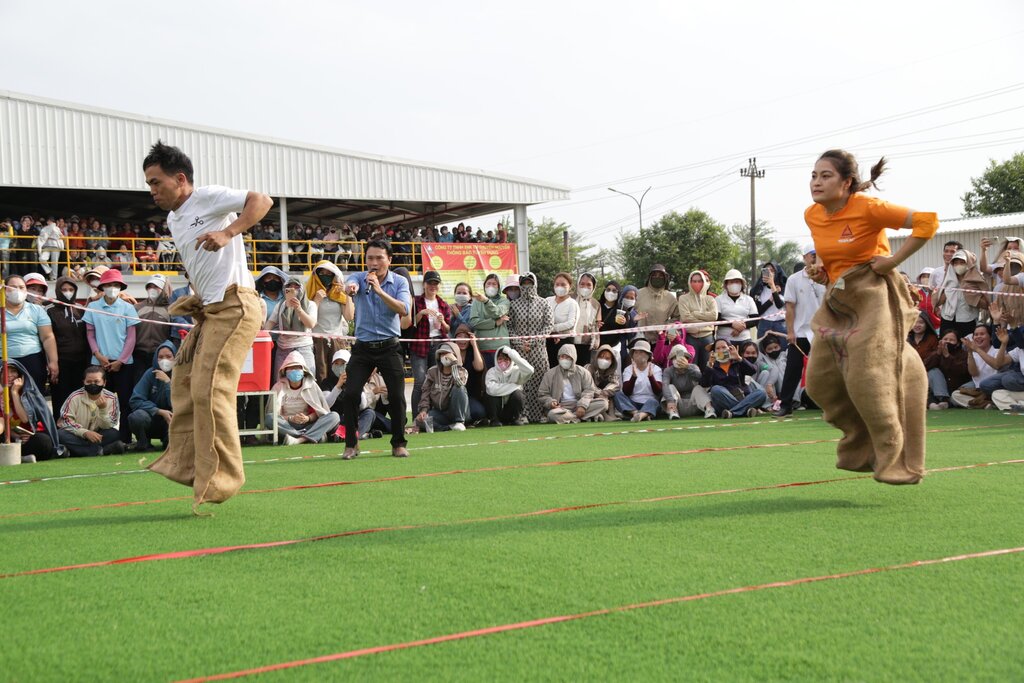 Union members and workers of Thuyen Nguyen Import-Export Trading Co., Ltd. in Tinh Phong Industrial Park (Quang Ngai) enthusiastically participate in the events at the sports festival. Photo: Thuyen Nguyen Import-Export Trading Co., Ltd