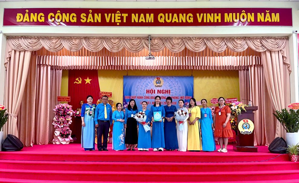 Hội nghị Ban chấp hành (mở rộng) của Công đoàn cơ sở phường Mỹ Phong. Ảnh: C ĐCS phường Mỹ Phong