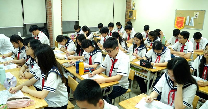 Hà Nội: Áp lực mùa thi vào lớp 10