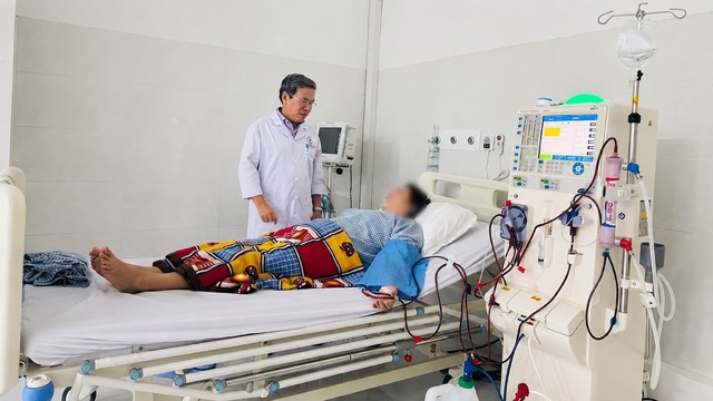 Bệnh nhân được chạy thận nhân tạo tại đặc khu Côn Đảo, TPHCM. Ảnh: Sở Y tế TPHCM