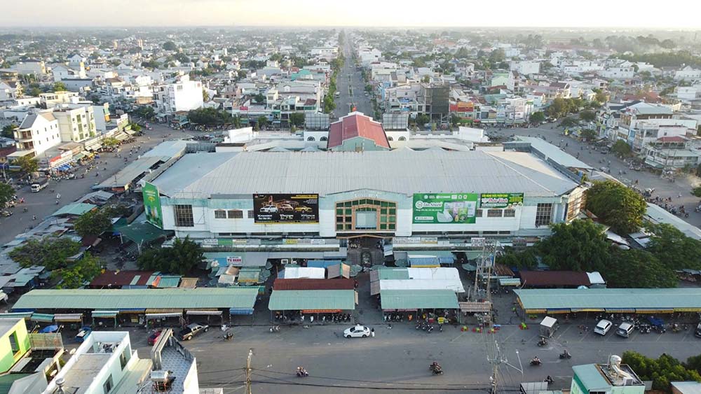 Tay Ninh decentralizes market management and service pricing to commune levels. Photo: Thanh Quan