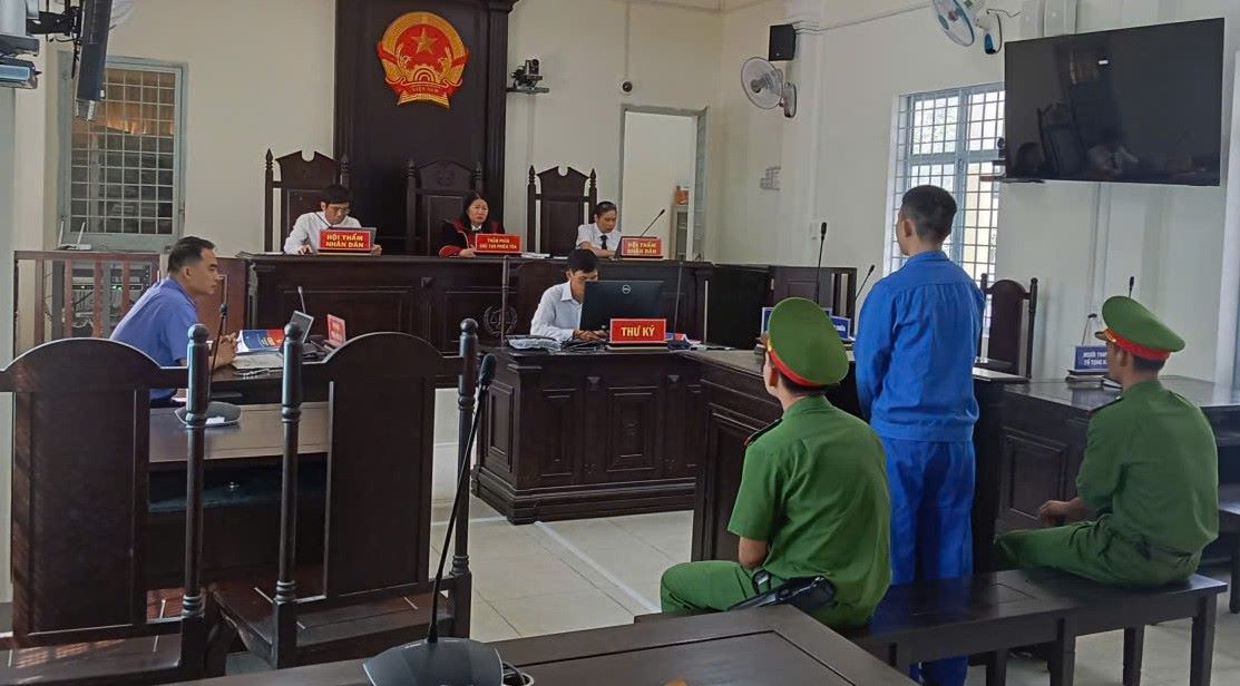 Scene of the trial of Pham Ngoc Khang. Photo: Quang Ngai Police