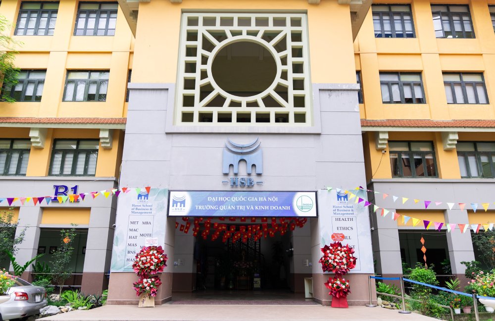 Hanoi National University has the first member school to achieve QS 5 Stars. Photo: Phuong Tra