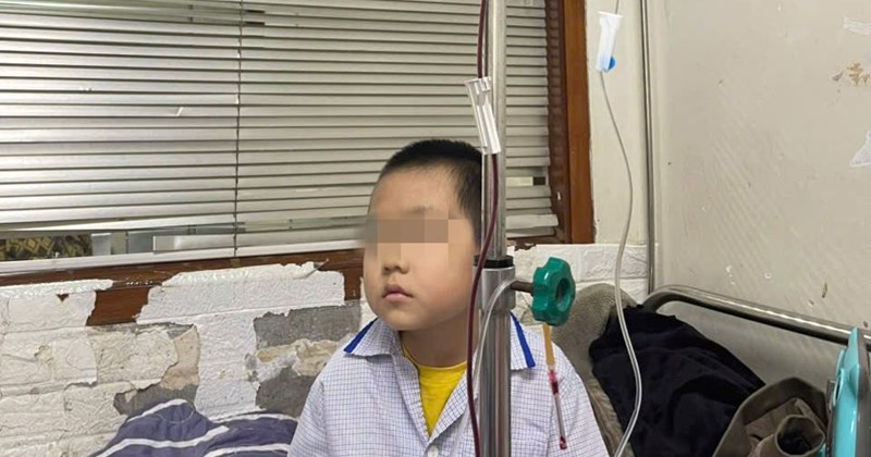 Công nhân xây dựng một mình nuôi 3 con, bất lực khi con mắc ung thư máu