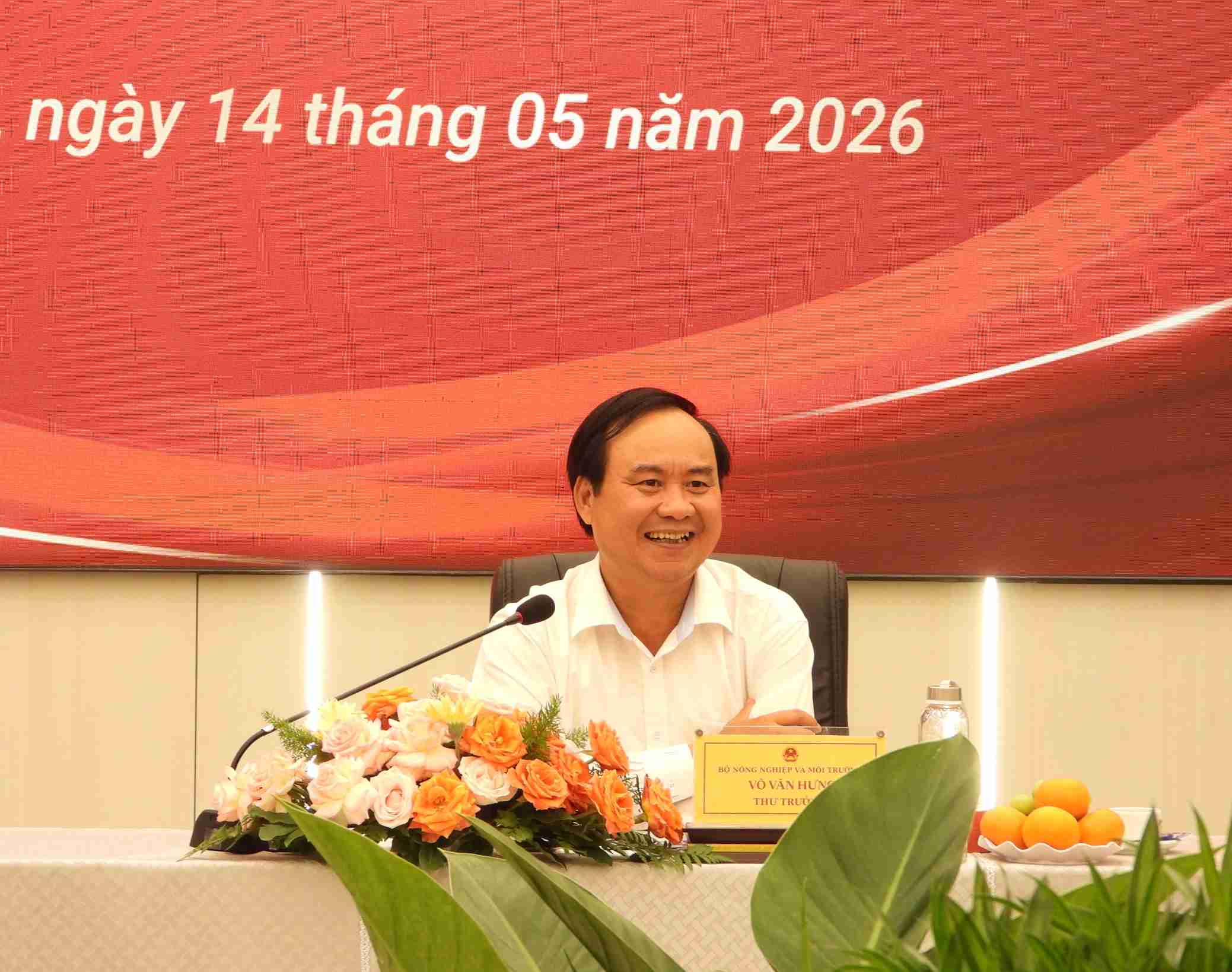 Thứ trưởng Bộ Nông nghiệp và Môi trường Võ Văn Hưng phát biểu. Ảnh: Bảo Trung