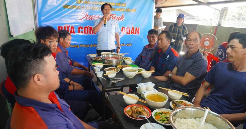 Bữa ăn công đoàn" kết nối công nhân tại Huế
