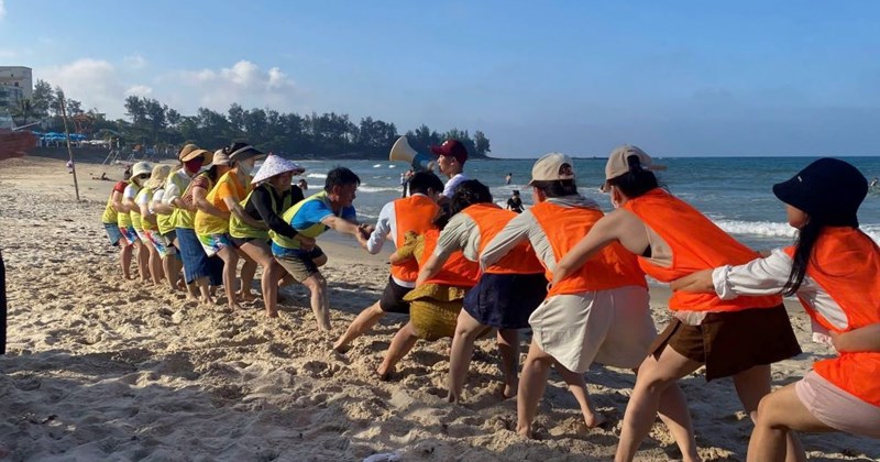 Bệnh viện Vĩnh Linh tổ chức Teambuilding mùa hè cho nhân viên
