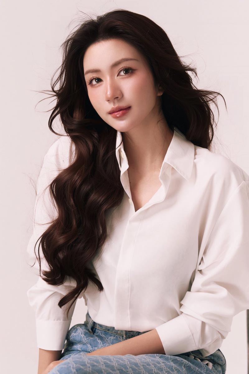 Actress Ngoc Huyen was the runner-up of Hanoi University of Industrial Fine Arts before falling in love with acting. Photo: Character provided