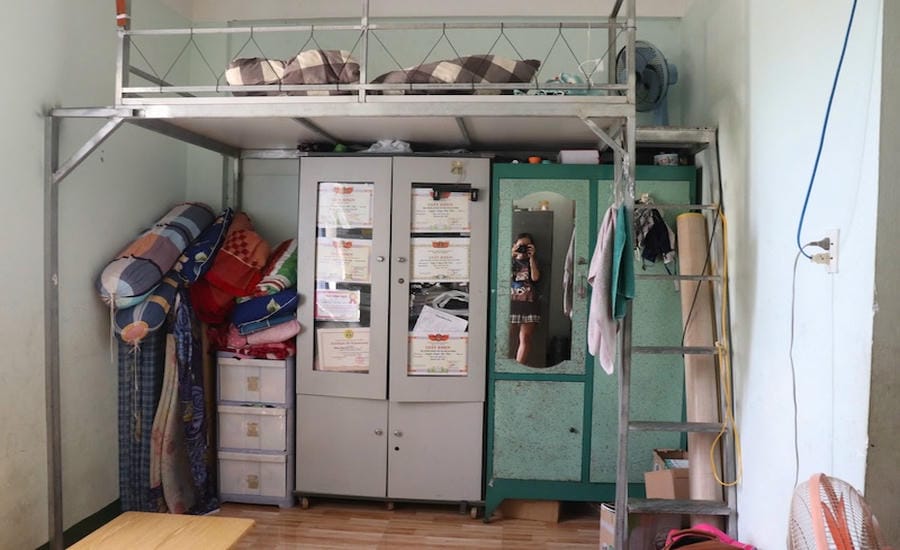 Workers at Da Nang industrial park have to spend several million VND to design bunk beds, increasing the usable area for apartments. Photo: Character provided