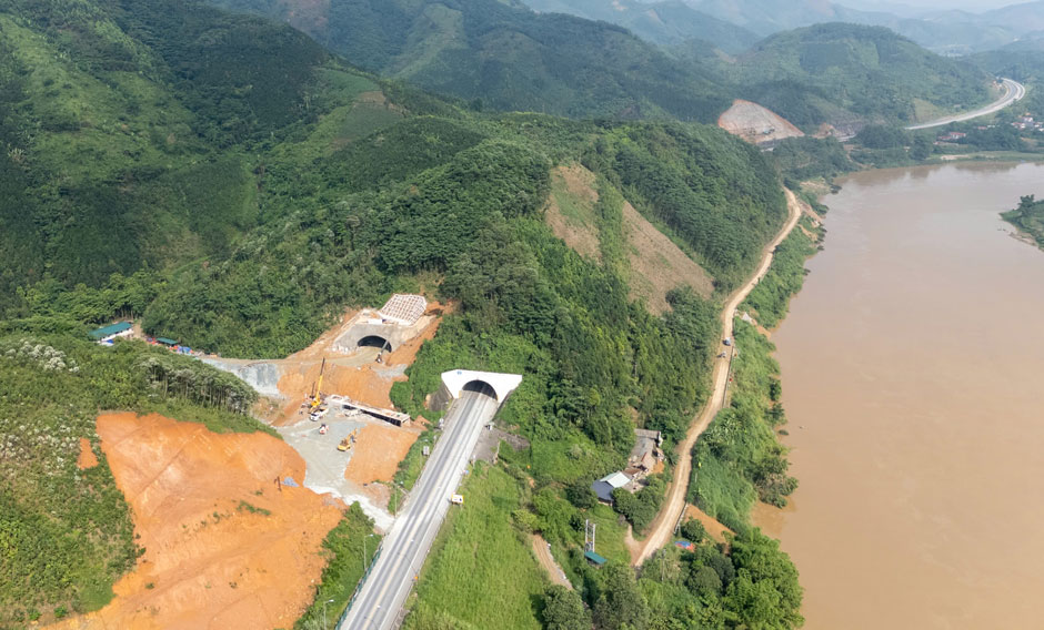 Dự án có tổng chiều dài 121km, tổng mức đầu tư gần 7.700 tỉ đồng. Ảnh: Hà Thắng 