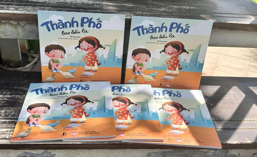 Tập sách “Thành phố bao điều lạ”. Ảnh: Nhà xuất bản