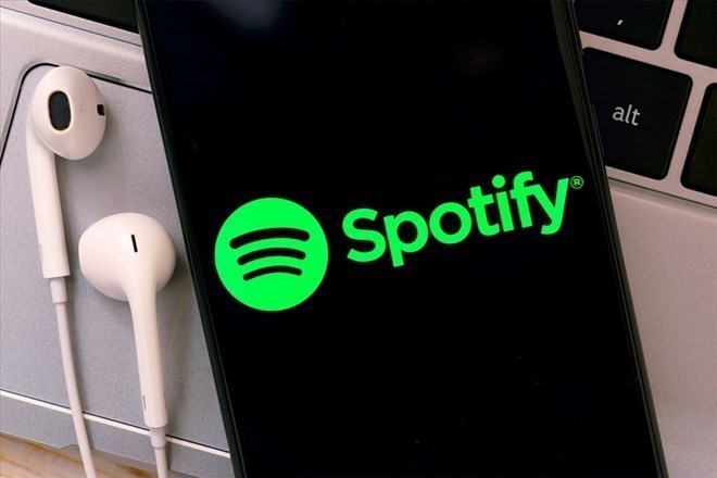 Spotify plans to apply Apple's HTTP Live Streaming (HLS) technology to video podcasts. Photo: AFP