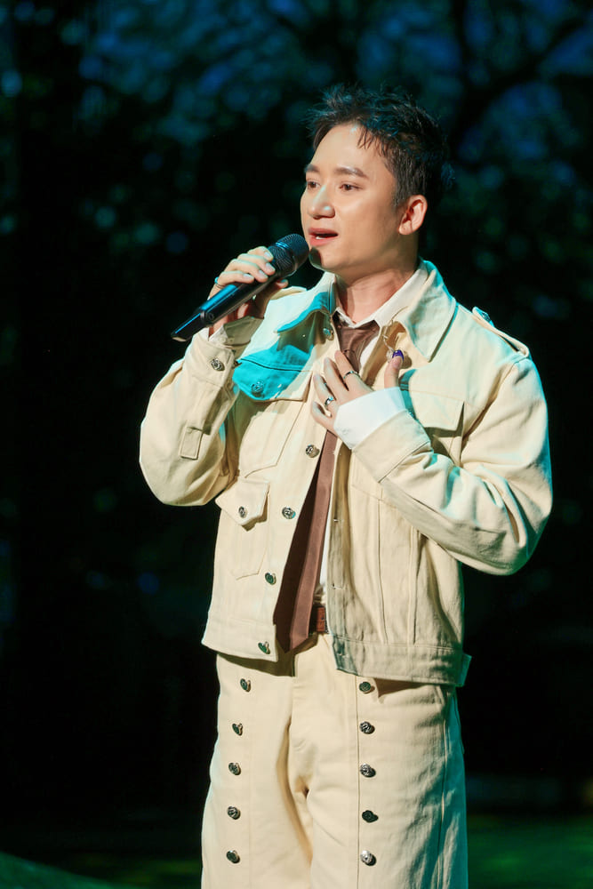 Nam ca sĩ Phan Mạnh Quỳnh 
