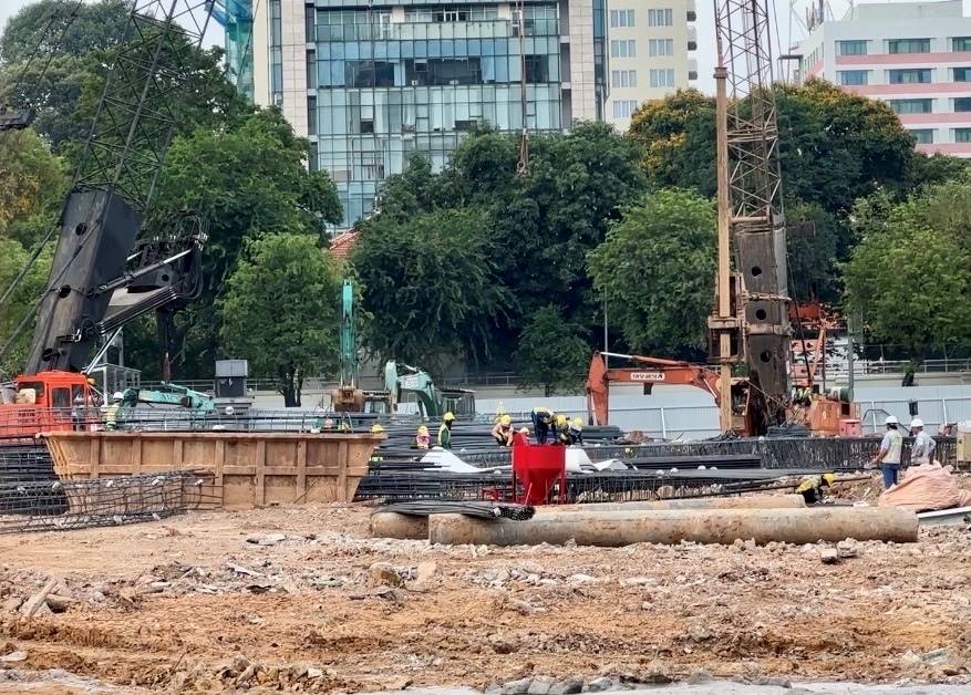 Bustling construction of the New Youth Cultural House in Ho Chi Minh City
