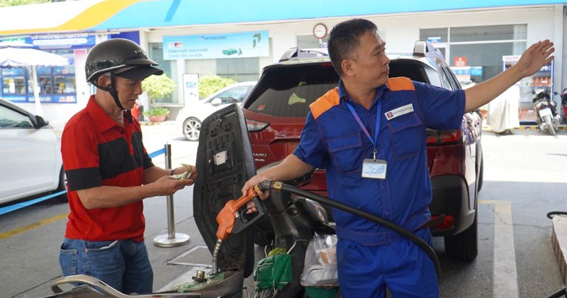 TP.HCM: Nhiều trạm xăng chuyển sang bán xăng E10