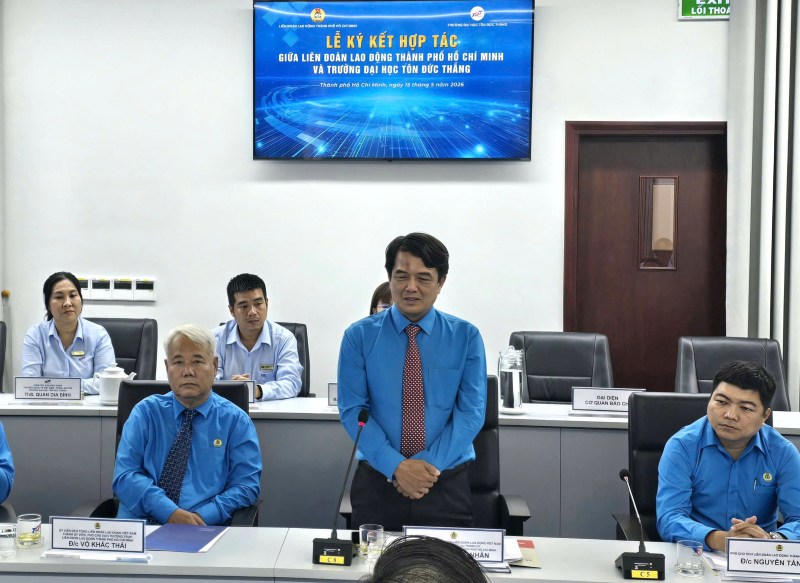 Ông Bùi Thanh Nhân - Chủ tịch LĐLĐ TPHCM - phát biểu tại buổi ký kết. Ảnh: Nam Dương