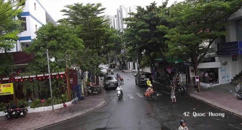 Cơn mưa dông xuất hiện bất ngờ chiều 15.5 ở TPHCM. Ảnh: UDI maps