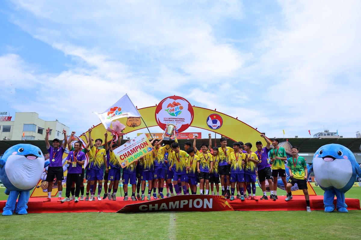 U14 Hanoi wins the 2026 Gia Lai U14 International Football Festival. Photo: Hoang Tung