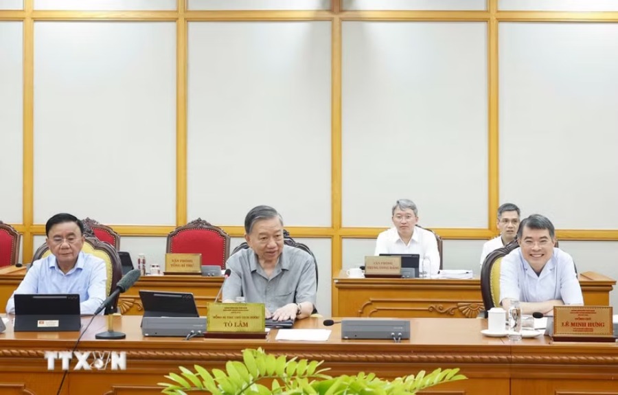 General Secretary and President To Lam delivers directing speech at the meeting. Photo: VNA