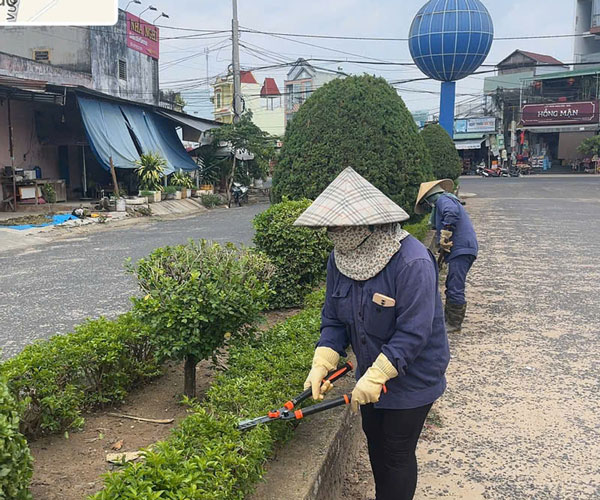 Công nhân môi trường đời sống còn nhiều khó khăn, bấp bênh. Ảnh: Thanh Tuấn 