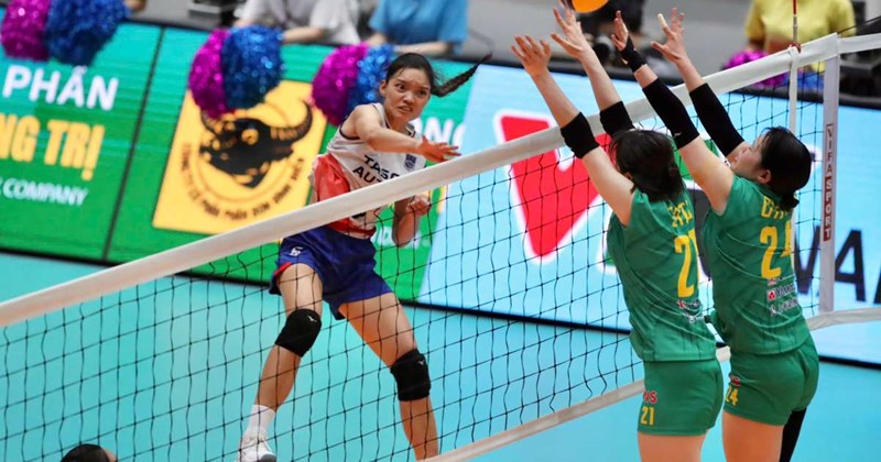Hanoi Tasco Auto thắng Gunma Green Wings 3-0 thuyết phục