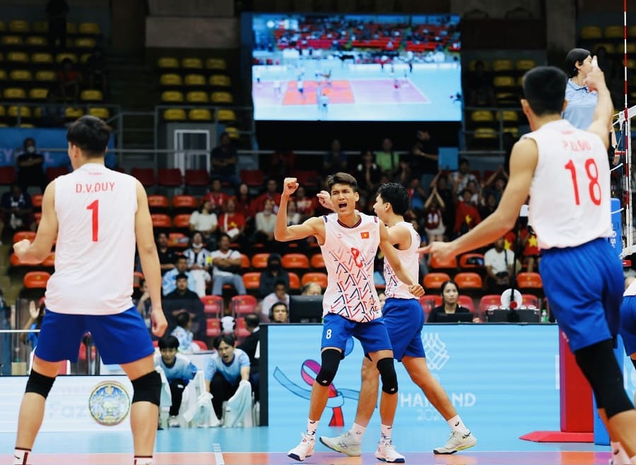 The Vietnamese men's volleyball team continues to train for international missions in 2026. Photo: Minh Dan