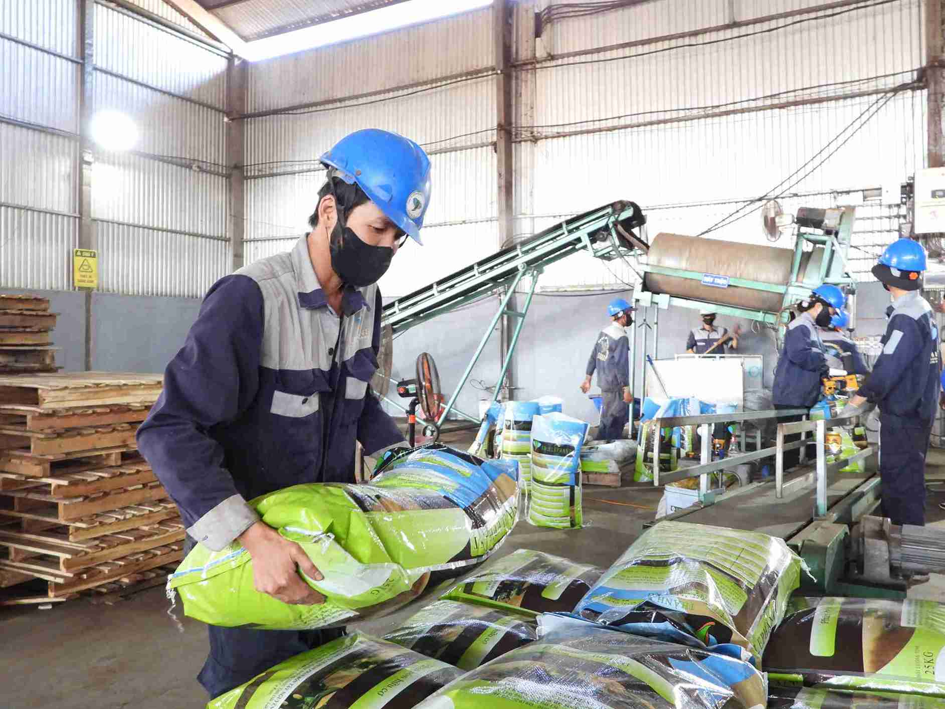 In the first 4 months of 2026, Dak Lak province had many newly registered businesses, and production and business activities achieved many positive results. Photo: Bao Trung